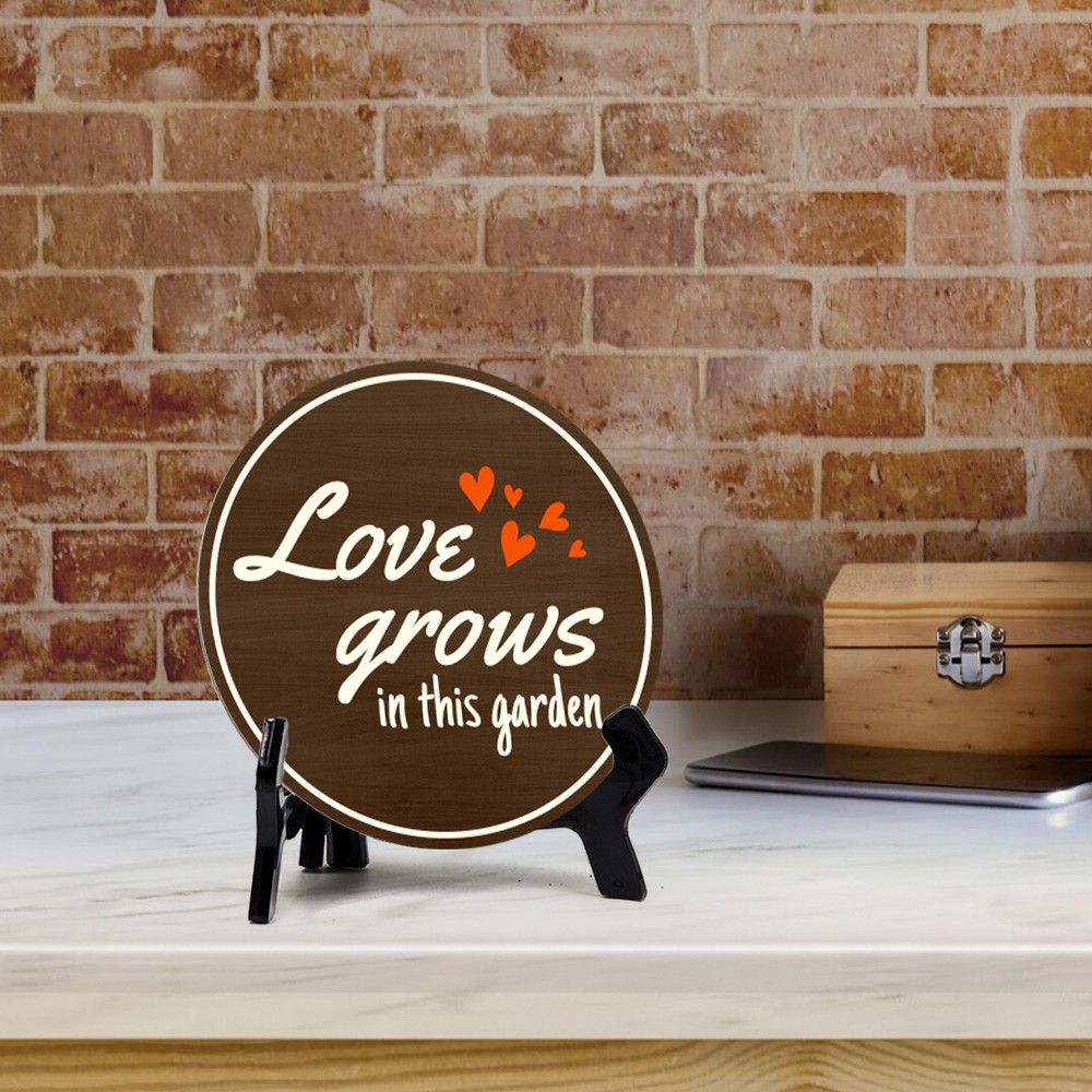 Love Grows In This Garden (5 x 5“) Circle Table
