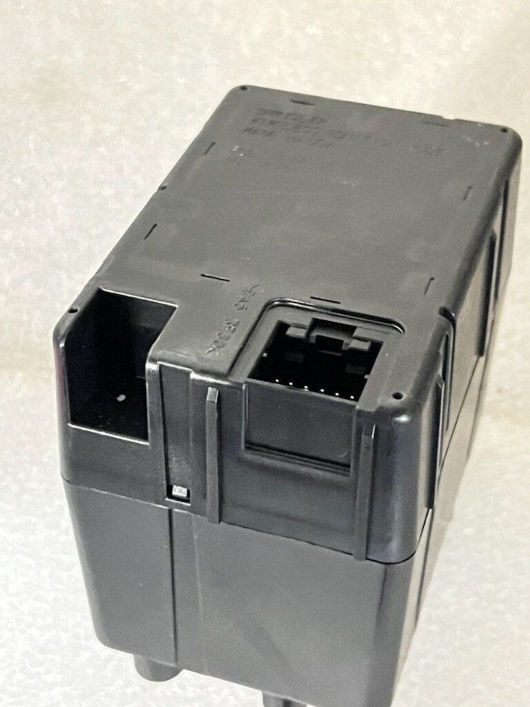 2009-2010 Dodge Charger Chrysler 300 Igntion Node Module 05026364AE OE