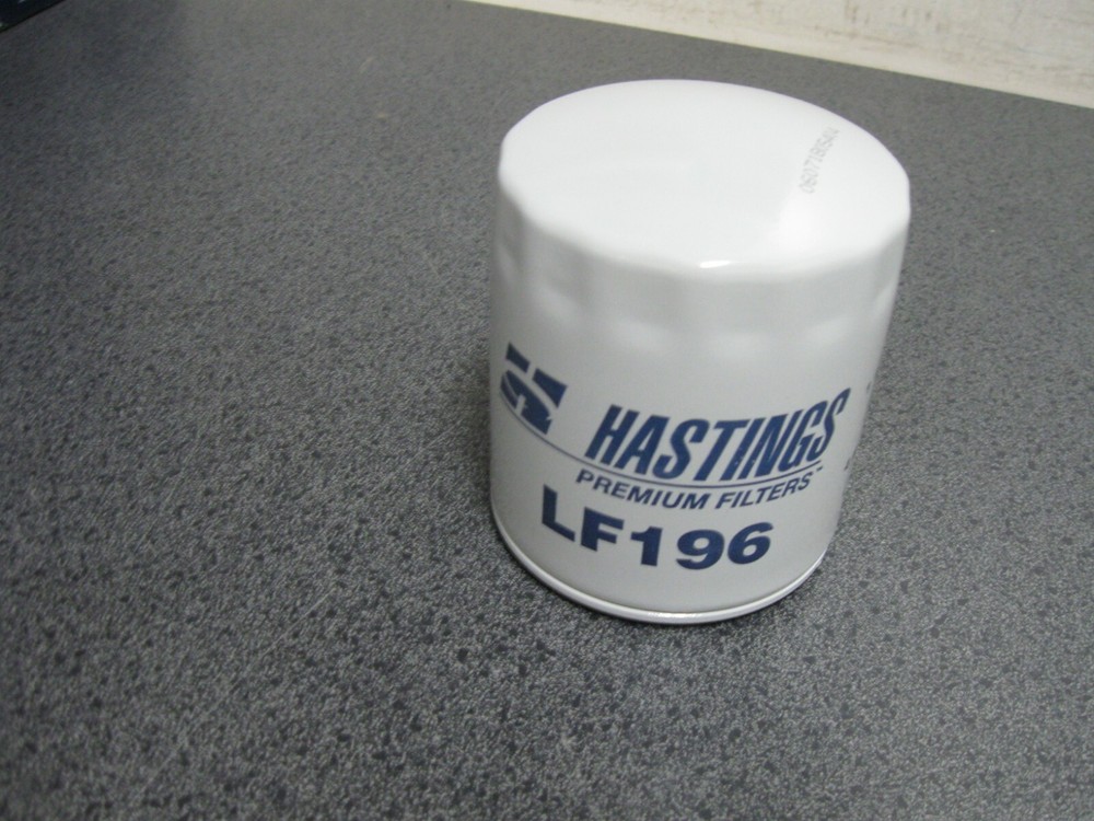 NEW HASTINGS ENGINE OIL FILTER (PN LF196)