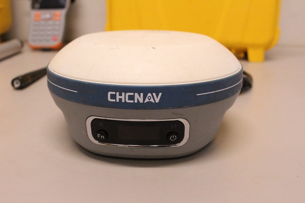 CHC i83 Rover, iBase Receiver, & Handheld Data Collector Bundle *Used*