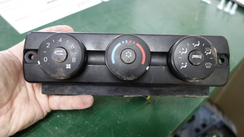 FREIGHTLINER Climate temperature control panel AC HVAC  A22-60645-501