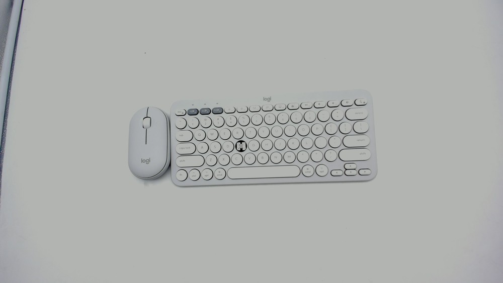 Pebble 2 Combo for Mac Mouse and Keyboard (WHITE)*READ DESC* PC1678679