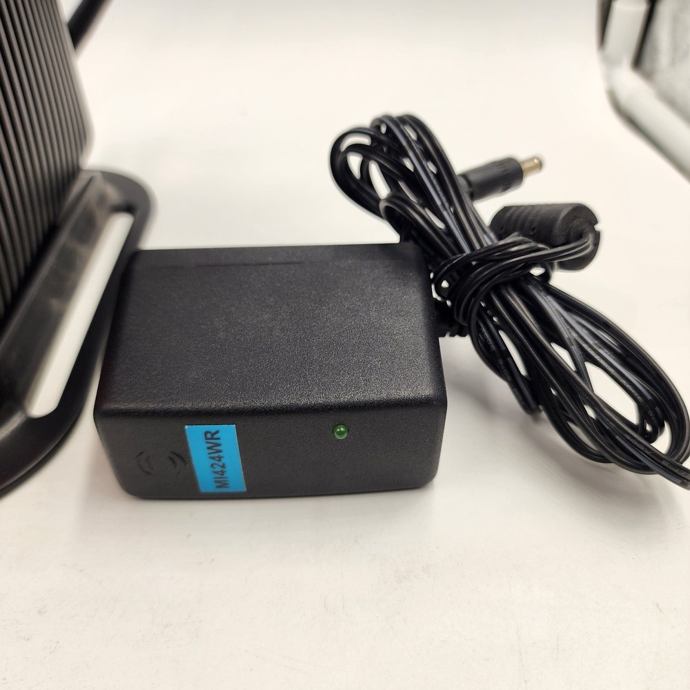 Verizon Cable Model Router MI424WR w/ AC Adapter
