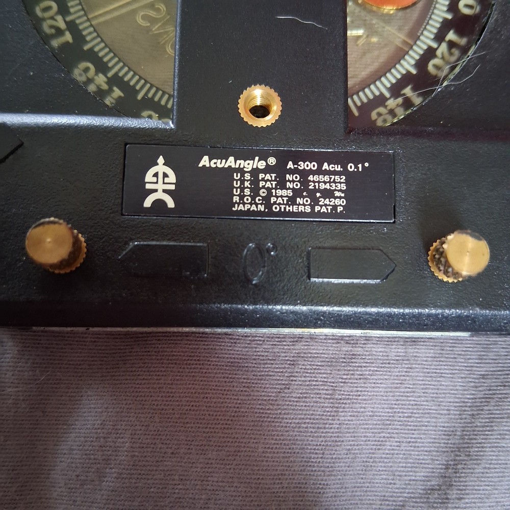 AcuAngle A-300 combination Protractor/Inclinometer
