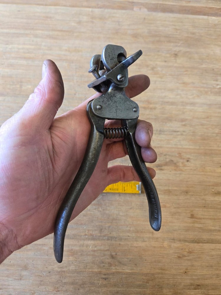 Antique Triumph Saw Set Tool *WORKS WELL*