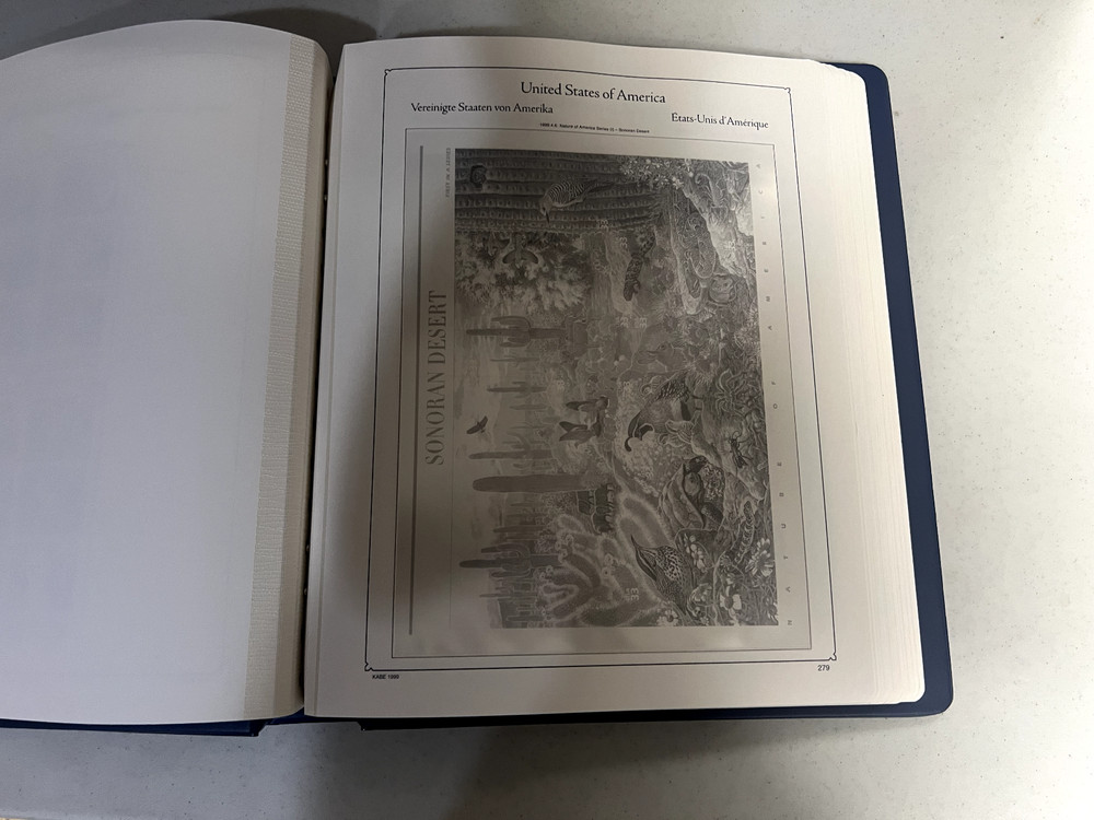 United States Kabe Hingless Stamp Album 1999 to 2001 Great Condition