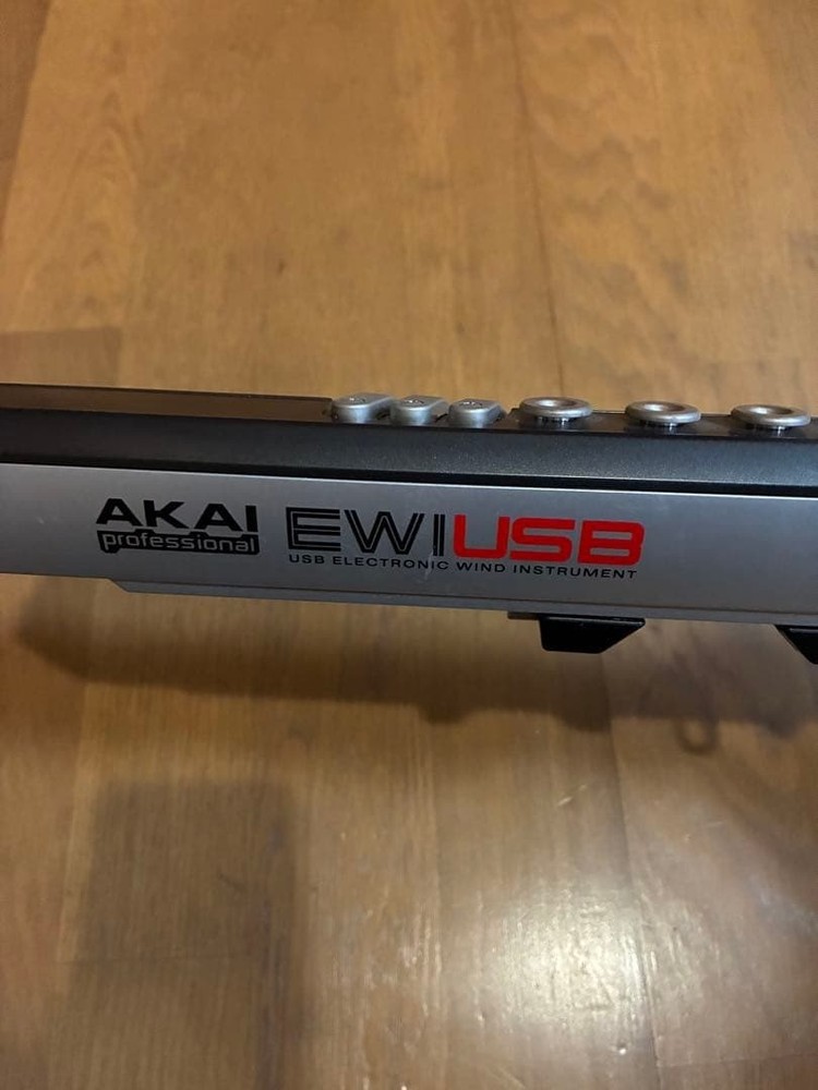 AKAI Professional EWI USB Electronic Wind Instrument Controller MIDI Synth Used
