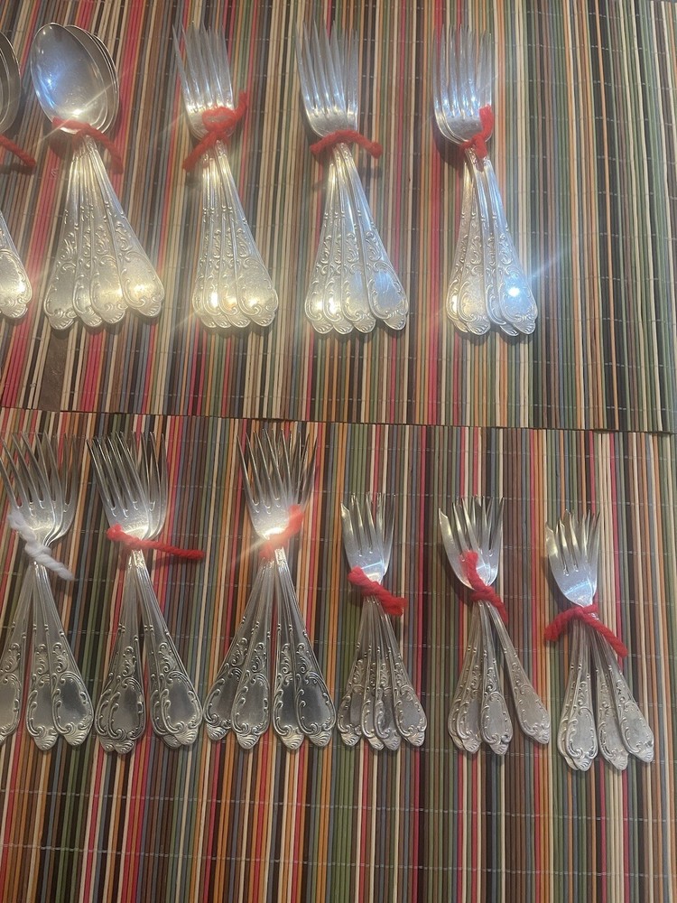 Fritz Voos ROSTFREI SOLINGEN 78 PC Silverplate Flatware