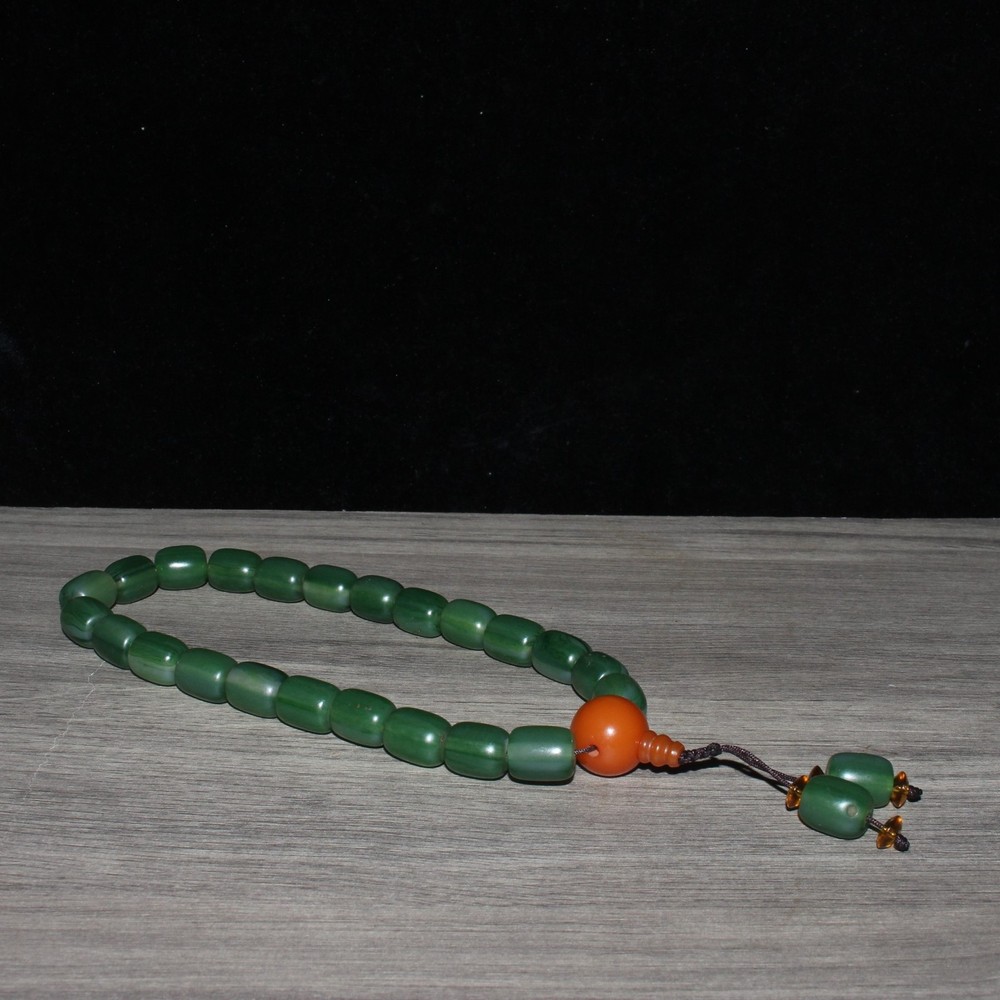 Imitation Jade Hand Holding Bracelet