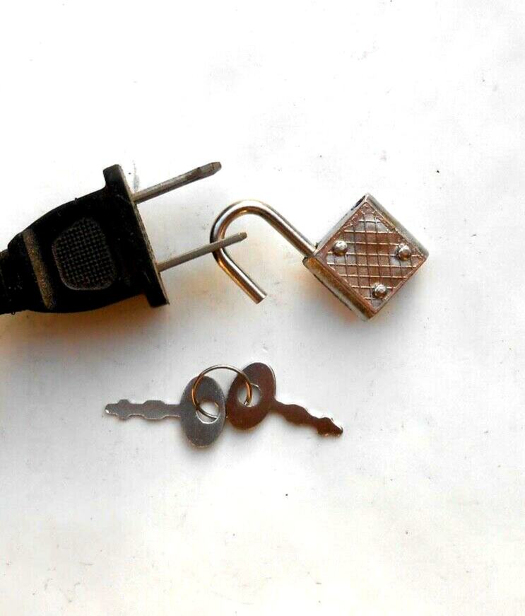 2 SILVER Small Metal Padlock Mini Tiny Box Lock with 4 same Keys