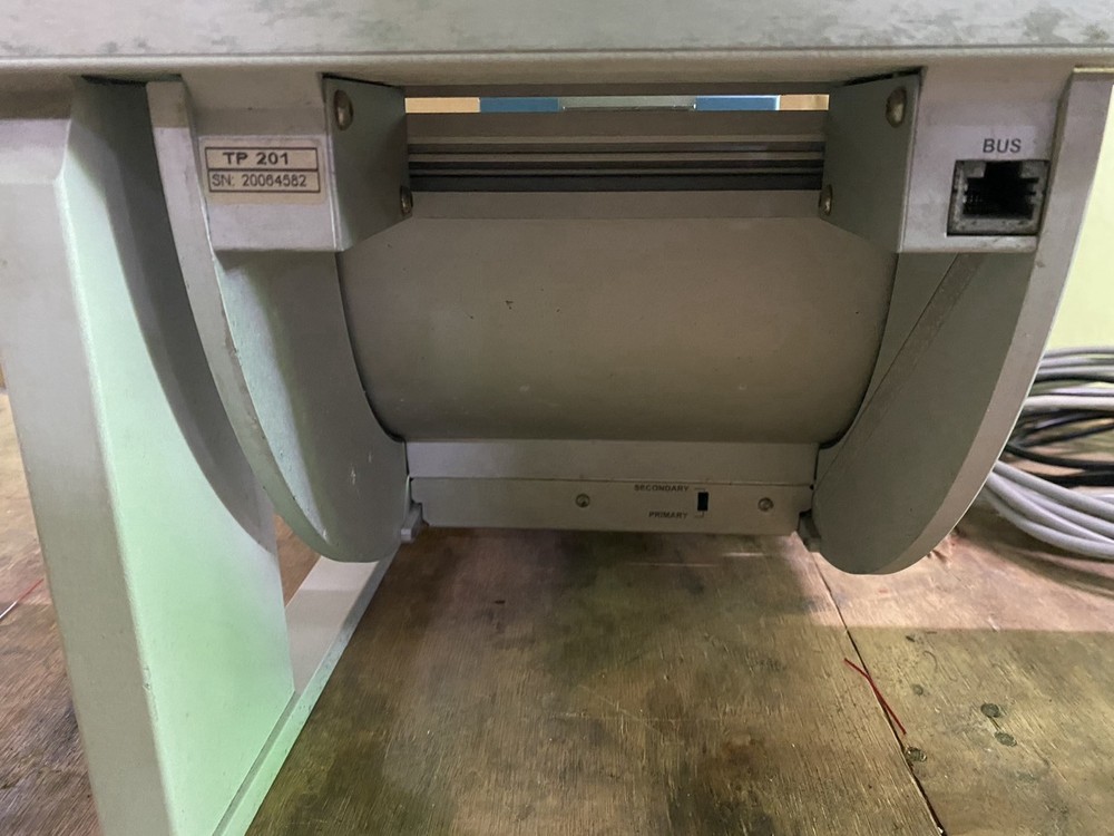 Thermo TriPlus AS Autosampler – w/ Cables, Cracked Cover Panel, Untested