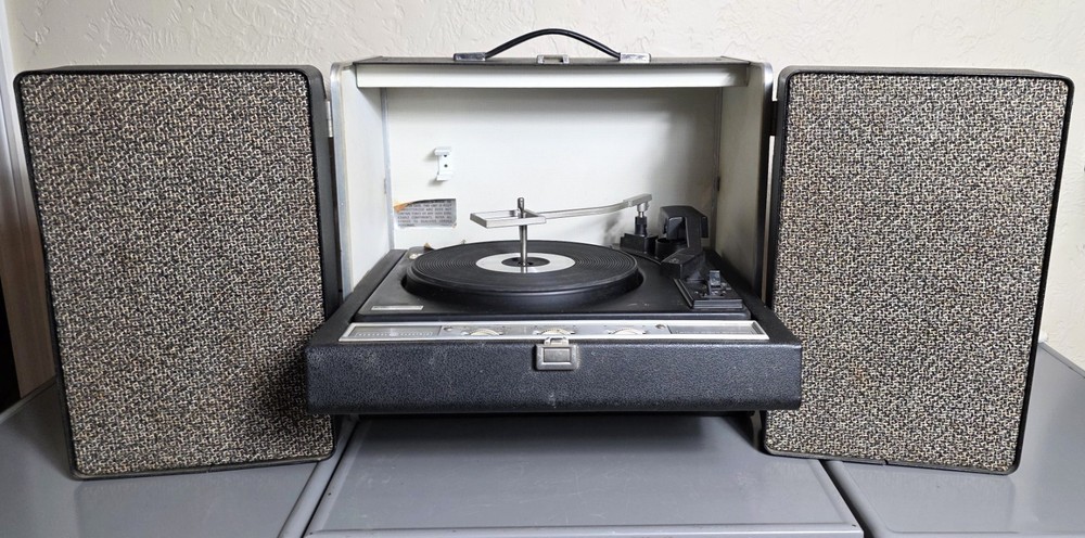G E Solid State Stereo Portable Record Player with Detachable Spea…