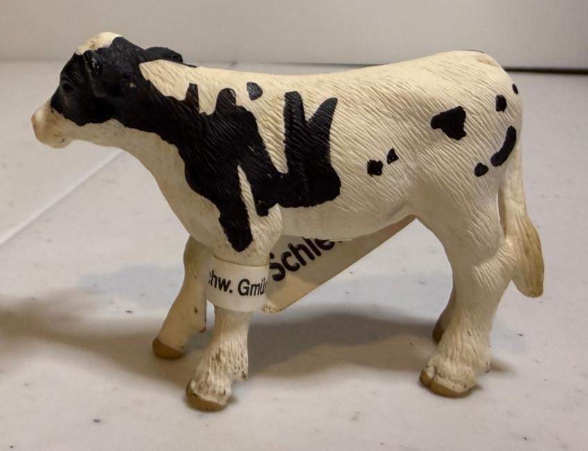 SCHLEICH 13634 Holstein Calf Cow Farm Life Figure Figurine NWT NEW