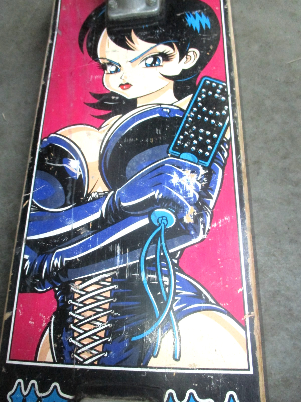 2000 HOOKUPS POISON TAKER ANIME MANGA WWF POISONTAKER COMPLETE SKATEBOARD