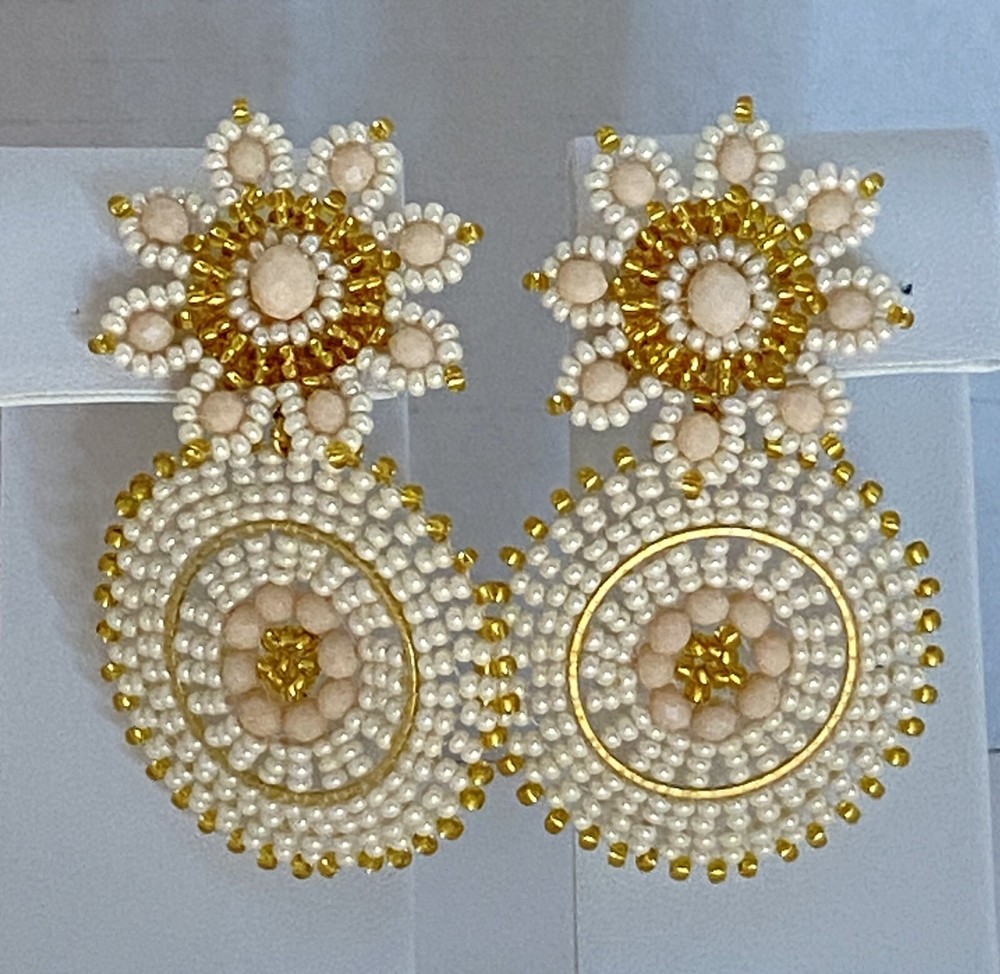 BEIGE STUD DROP EARRINGS/Handmade/colombia