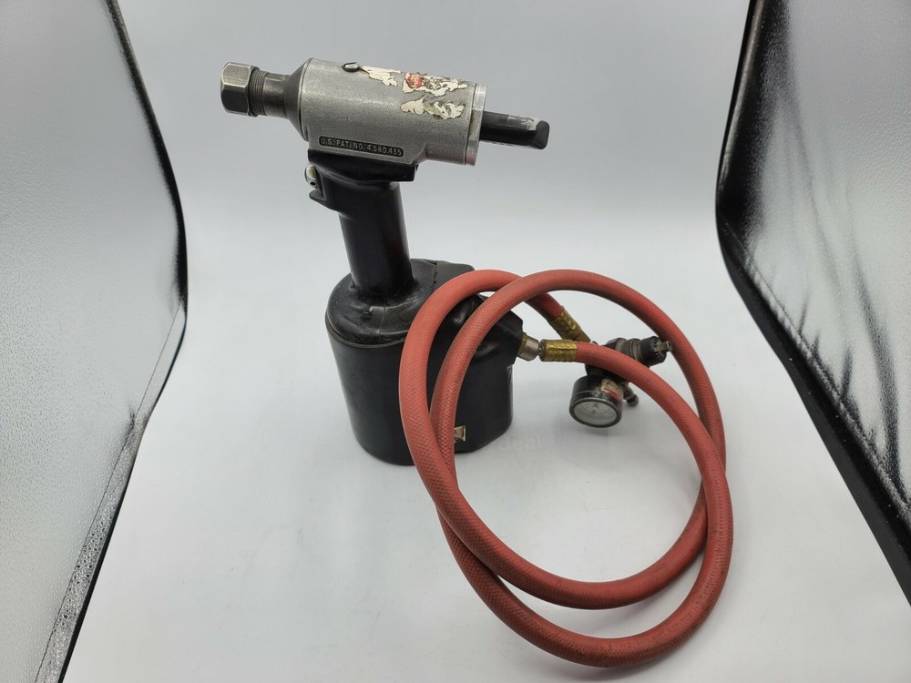 Huck 229 Riveter Pneumatic Rivet Gun -USED- TT572