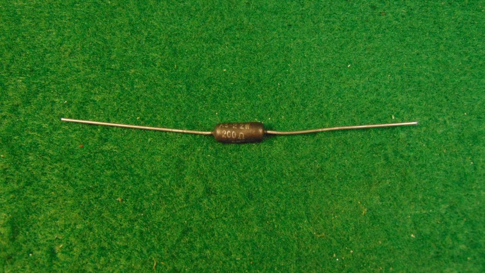 IRC 200 OHM 2 WATT WIREWOUND POWER RESISTOR NOS
