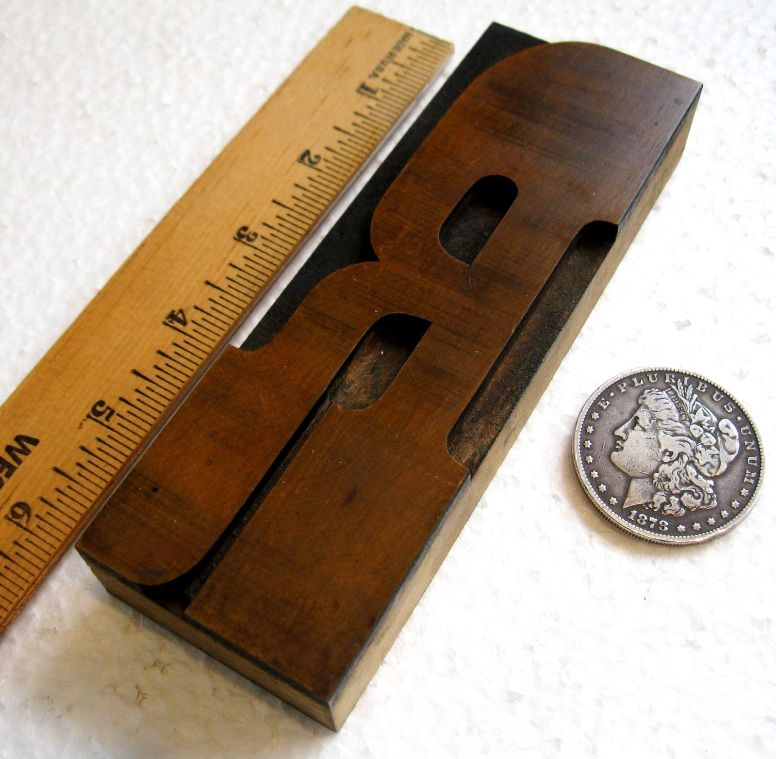 6" Vintage Letterpress wood type large UC R. Great letter with great style.