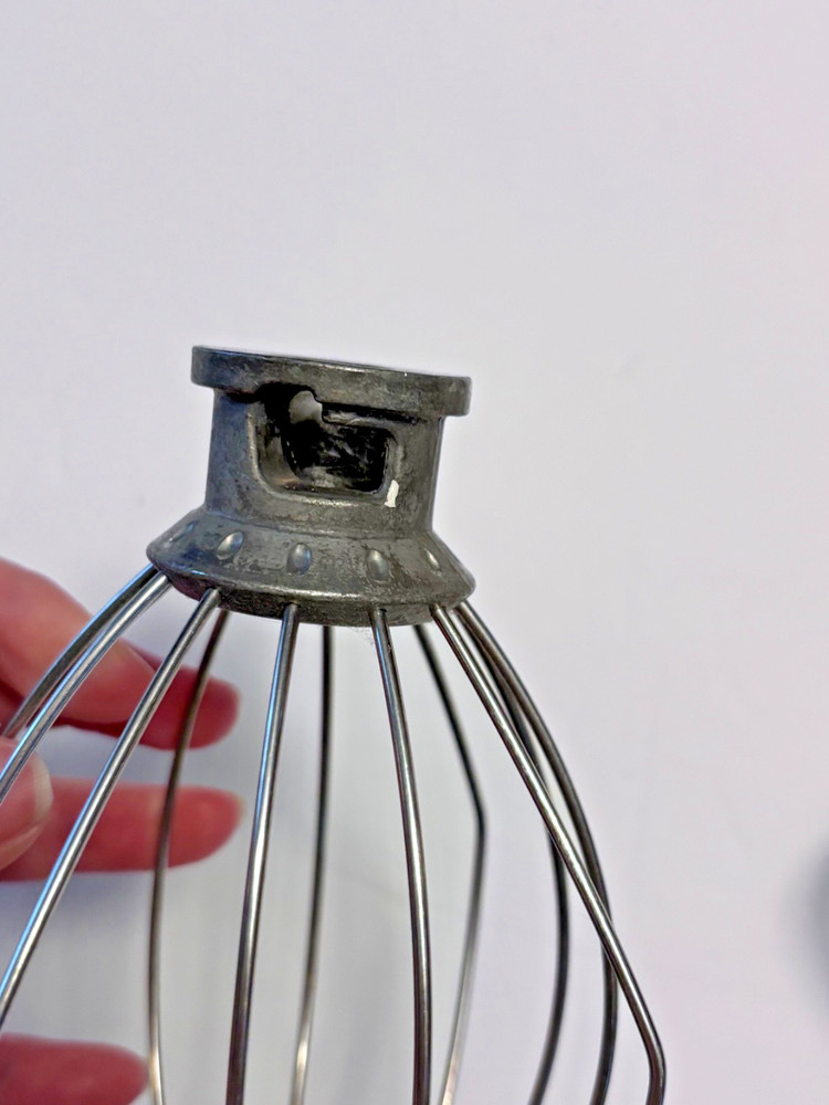 Kitchenaid attachments wisk and dough hook