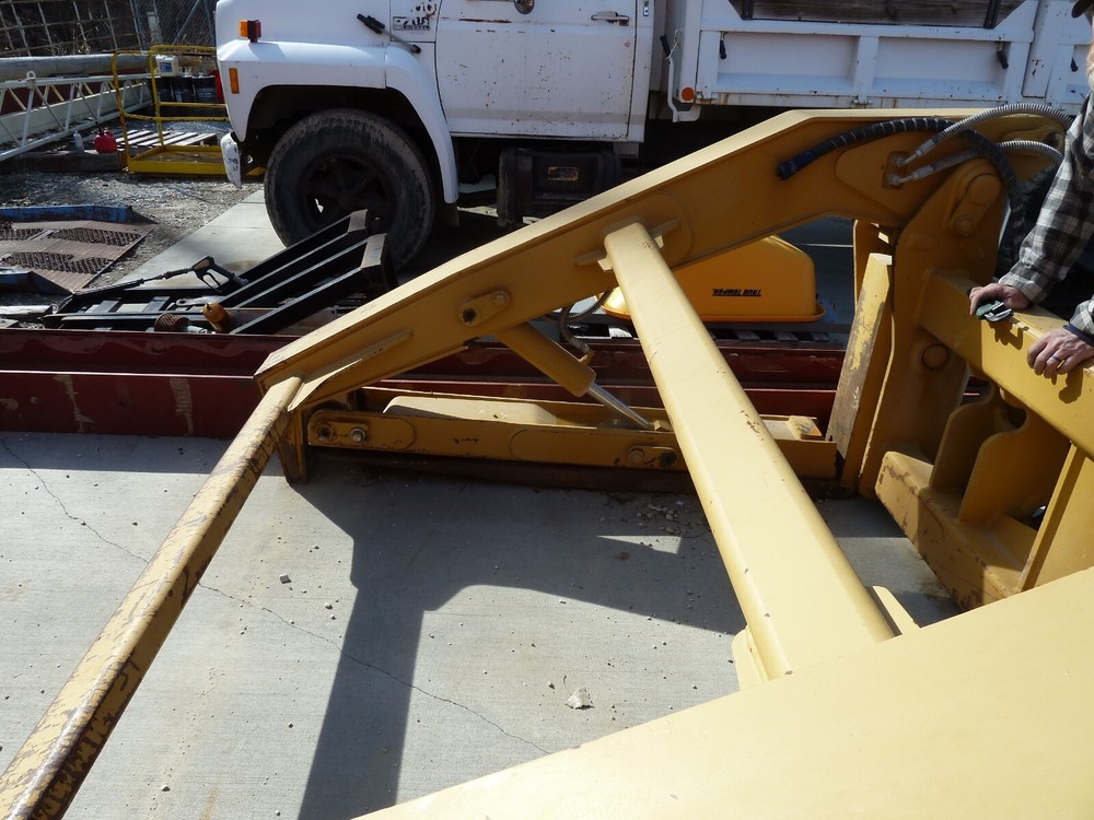 Wicker Pipe Grapple, WPDC 950M,  92 inches wide, fits Cat 950M