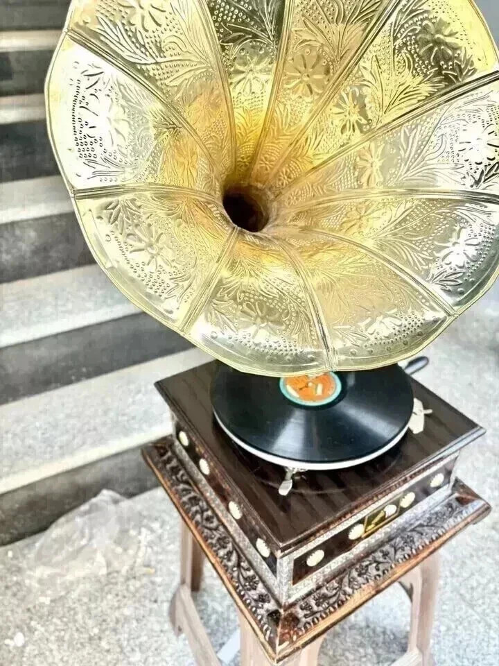 Vintage Style HMV Gramophone Player – Working Wind-Up Phonograph Record Player