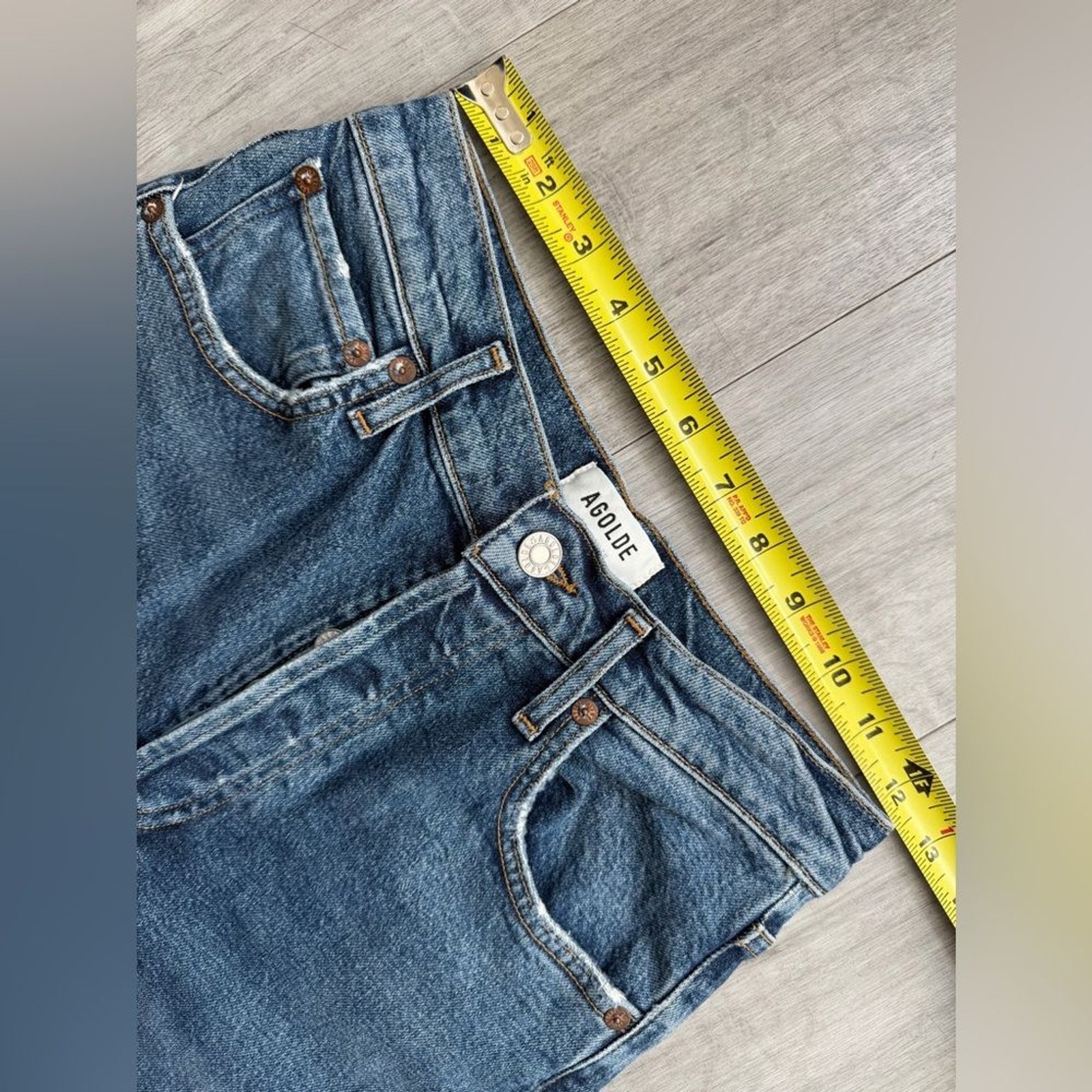 AGOLDE Riley High Rise Straight Crop Jeans in Transfer - Size 25