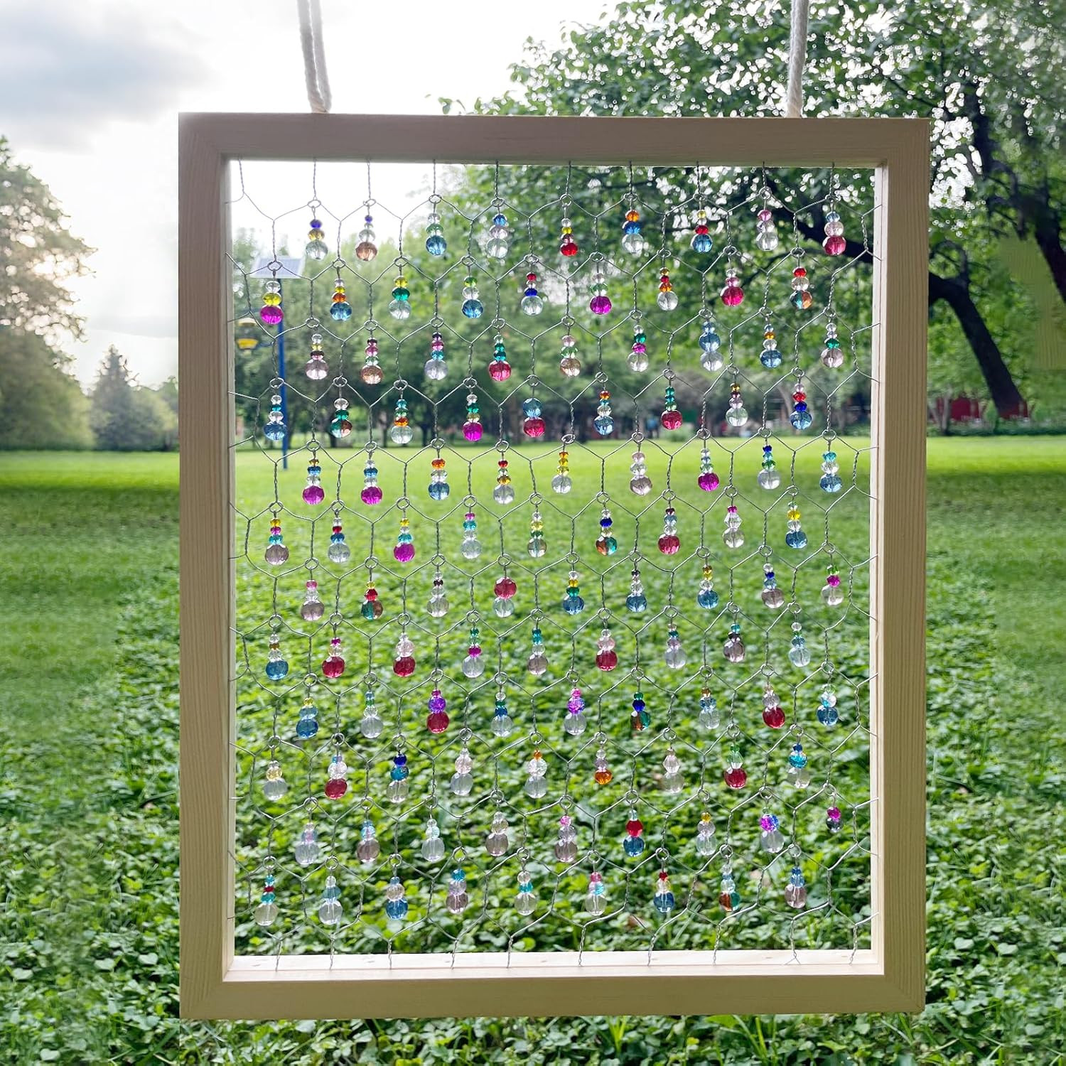 Chicken Wire Frame Craft Kit with Glass Beads - Unfinished Wooden Decor 17x13in