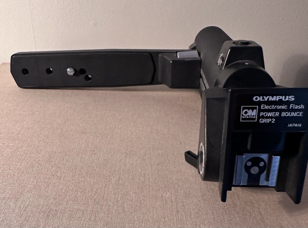 Olympus Power Bounce Grip 2 Flash Accessory for Olympus OM