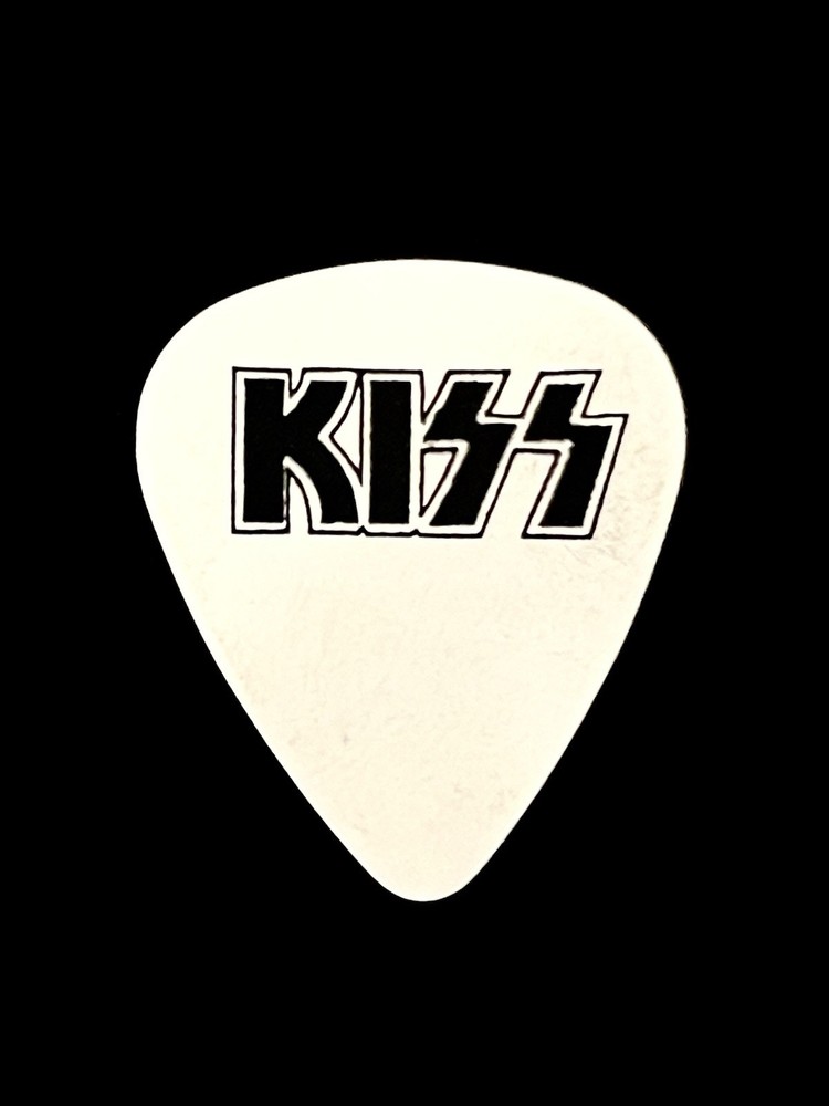 Paul Stanley KISS Guitar Pick – Farewell Tour 2000 (Scranton, PA)