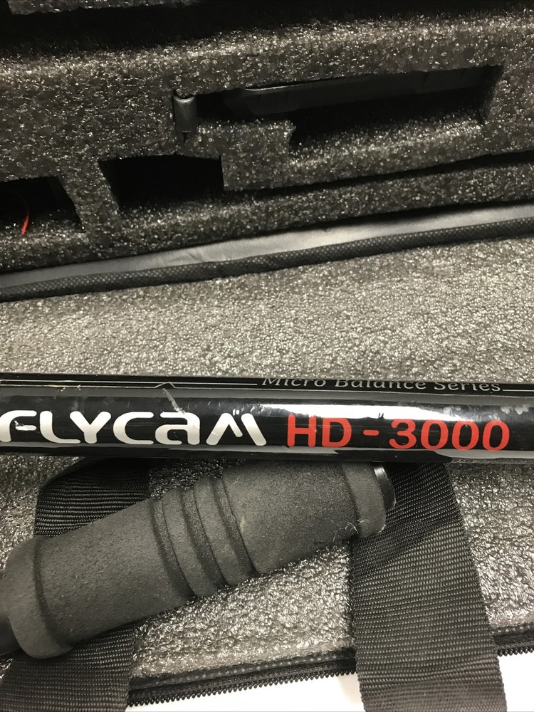 FLYCAM HD-3000 Handheld Video Stabilizer w/ Case & Quick Release