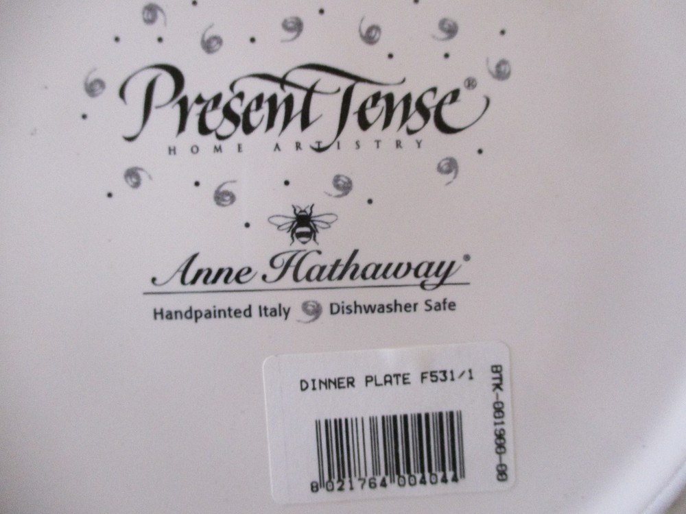 PRESENT TENSE BATIK DINNER PLATE 11" - 1305G