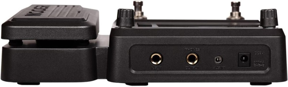 Innovative Multi-Effects Guitar Pedal with LED Screen & User-Friendly Interface