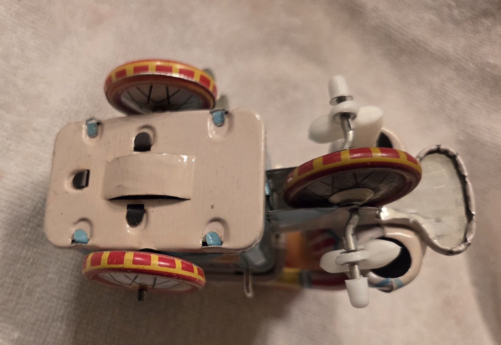 VINTAGE 80s WIND UP TIN LITHO TOY ICE CREAM VENDOR CHINA