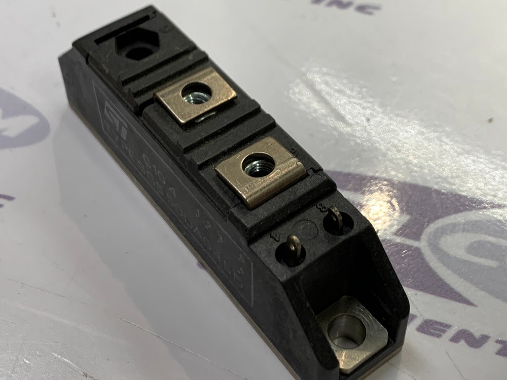 SGS-Thomson / STMicroelectronics SCR Thyristor Diode Power Modules SGS50DA045D