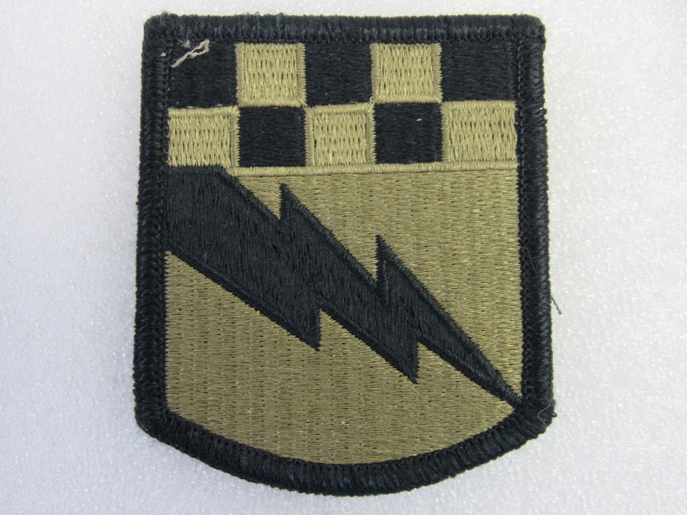 US Army 525th Military Intelligence Brigade Subdued Hook Shoulder Patch