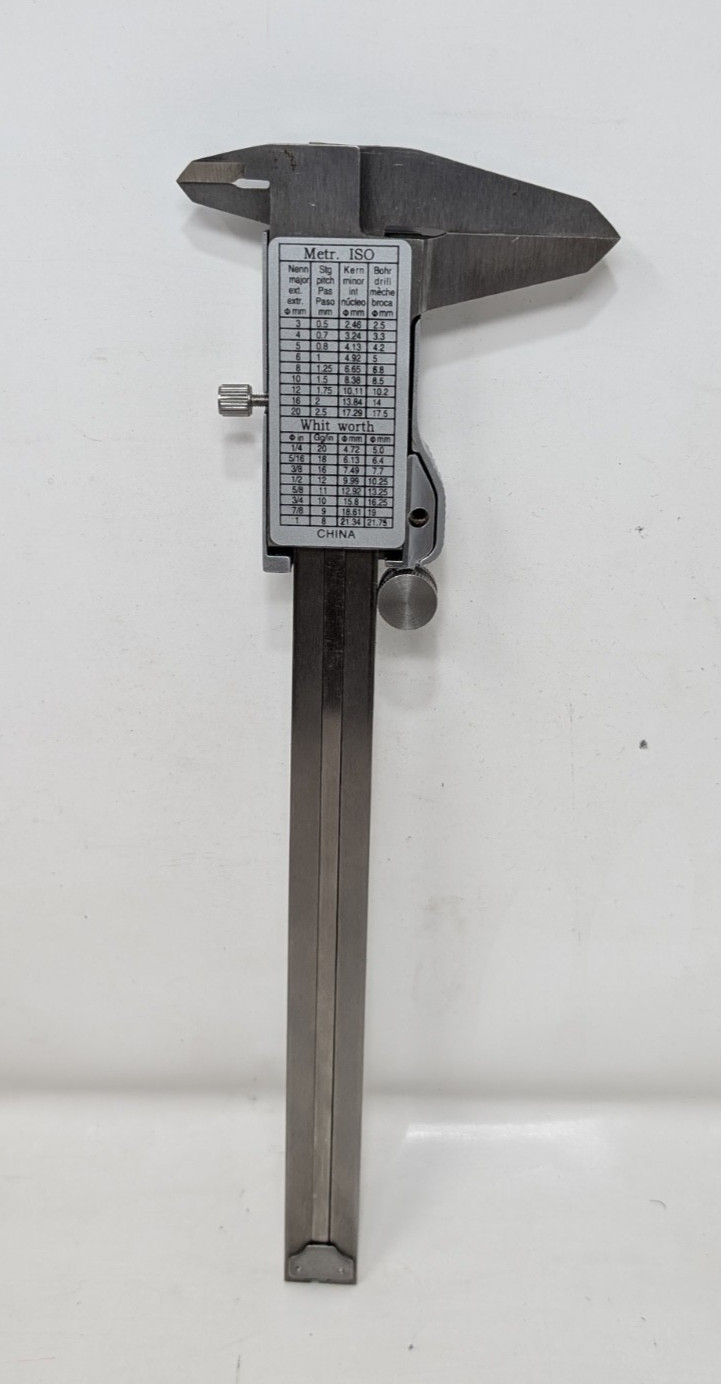 KOBALT 6 Inch Digital Caliper with Electronic Display & Carrying Case 293883