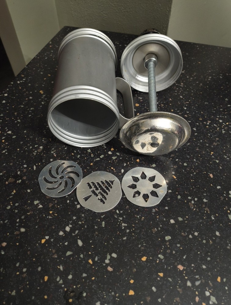 Mirro Aluminum Cookie Press With 3 Discs