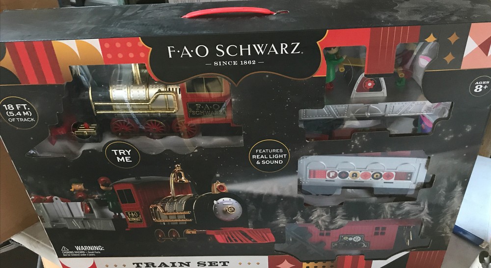 🌎 FAO Schwarz Classic Motorized Train Set,30 Pc,Open Box ‼️