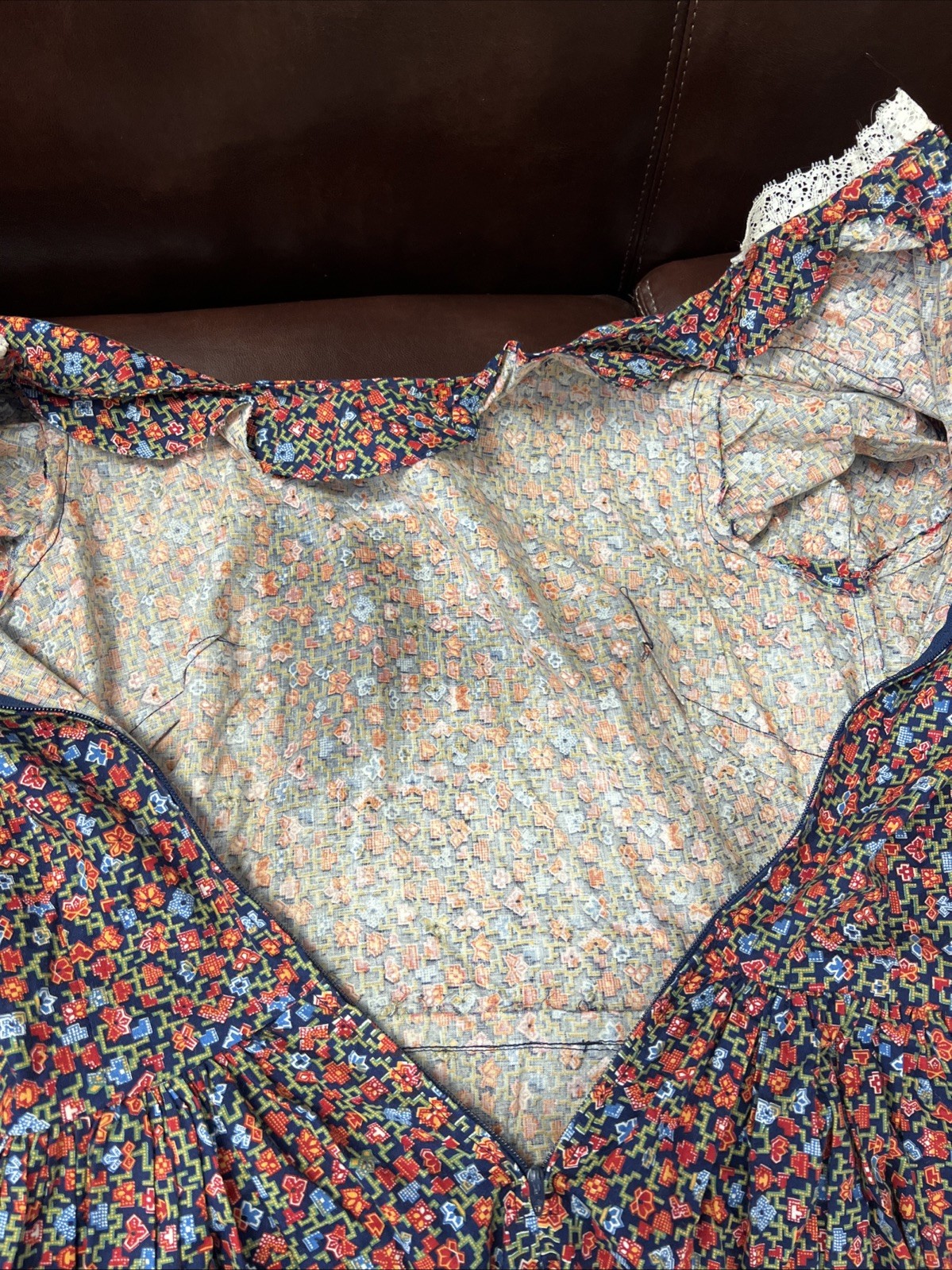 1-Pc 19th century era Woman's Multi Colored Floral Pattern Day Dress - SZ S