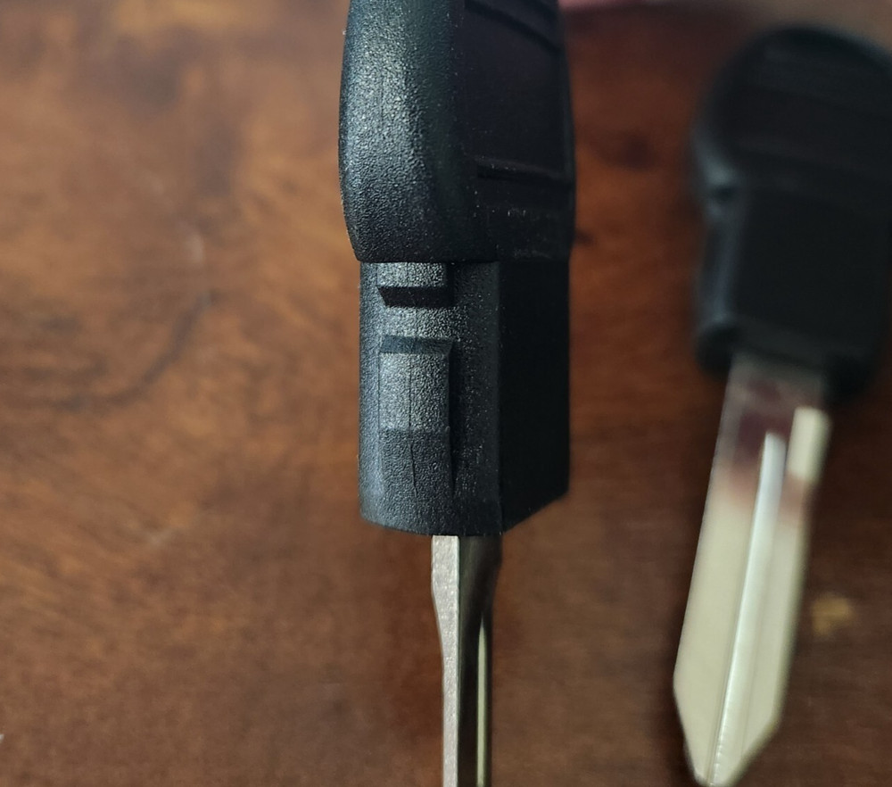 New Uncut Y170 Blank Transponder Key Replacement for Unknown Make/Model