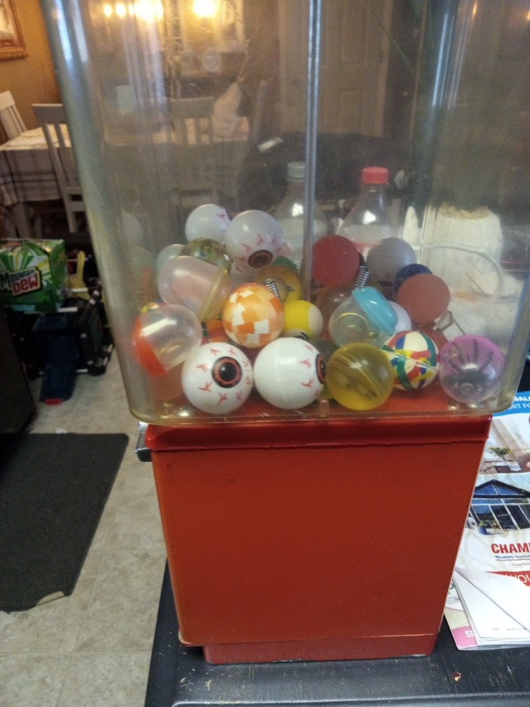 A&A Co. Bubble Gum 25crnt Machine