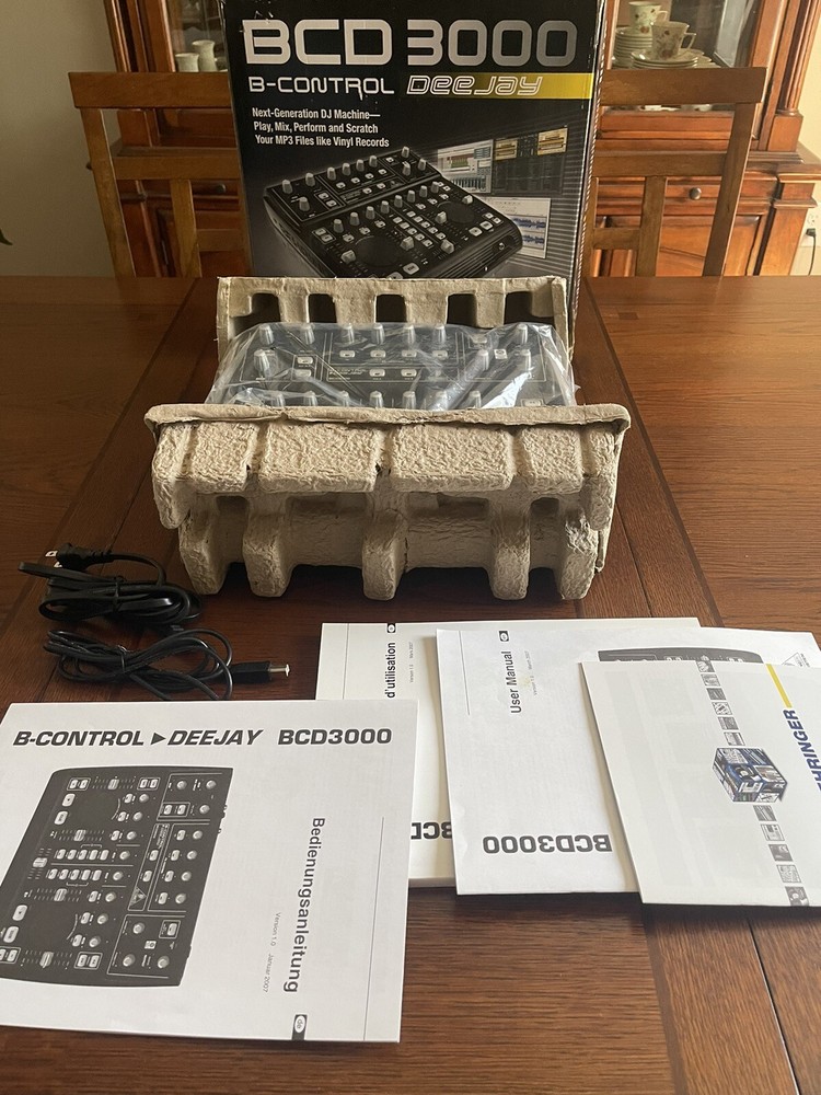 Behringer ~ BCD-3000 B-Control Deejay ~ 4-channel DJ Controller