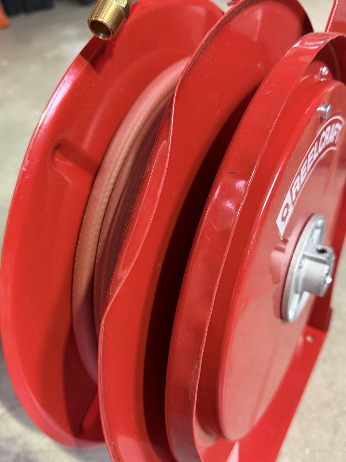 REELCRAFT 5650 OLP-SE Red Spring Return Hose Reel 50 ft 300 psi Max DENT