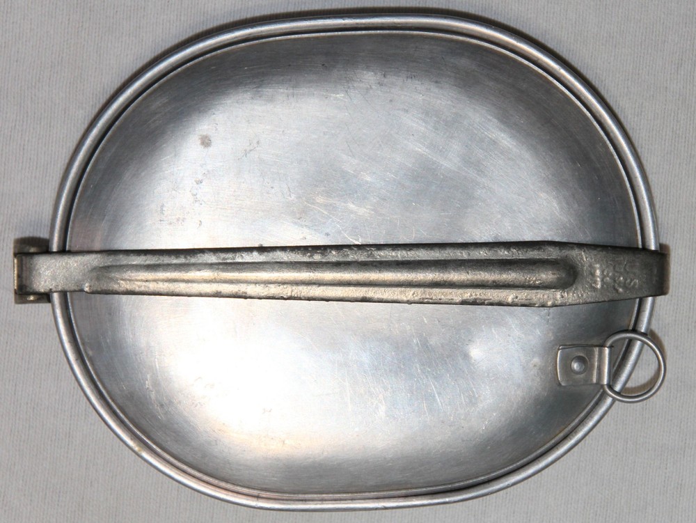 ORIGINAL WWI 1917 DATED MESS KIT WITH FORK
