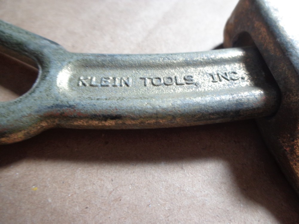 Klein Tools 1604-20L 5000 Lb .25" to .50" Pulling Grip Cable Wire Puller
