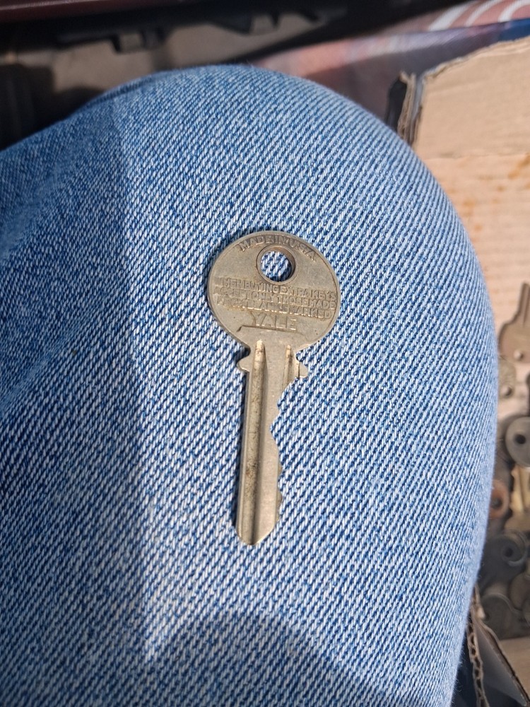 Yale Lock Co Key By Code 21B032 Free Shipping