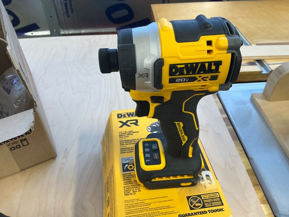 DEWALT DCF860B IMPACT DRIVER