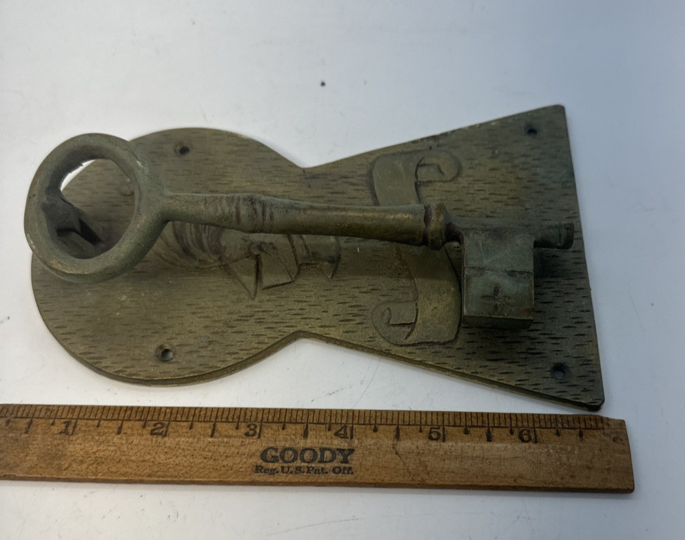 Vintage Solid Brass Skeleton Key Door Knocker W/Keyhole Shape Mounting Plate
