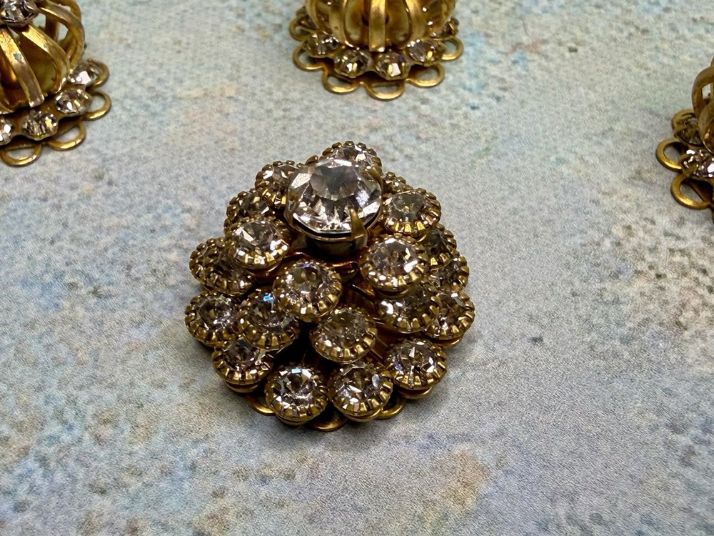 7 Exquisite Swarovski Components