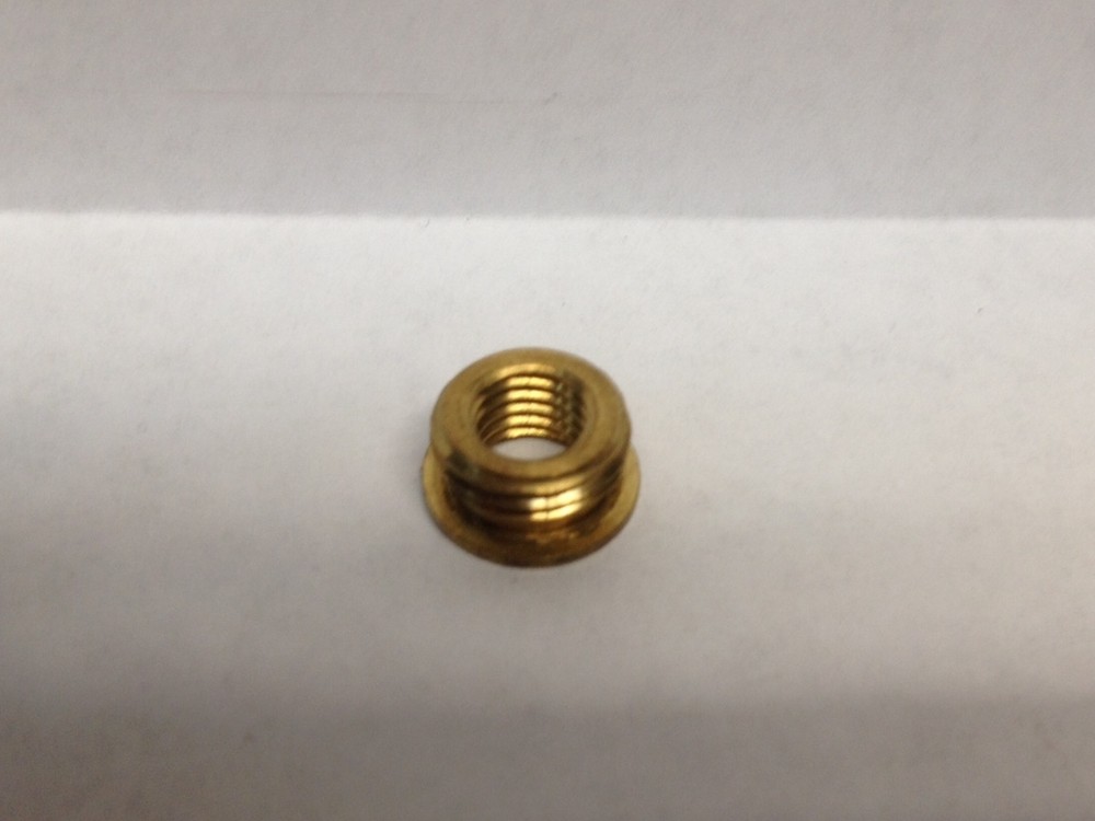 LAMP FINIAL REDUCER-1/8IP TO 1/4-27**SOLID BRASS**(1-PC.)